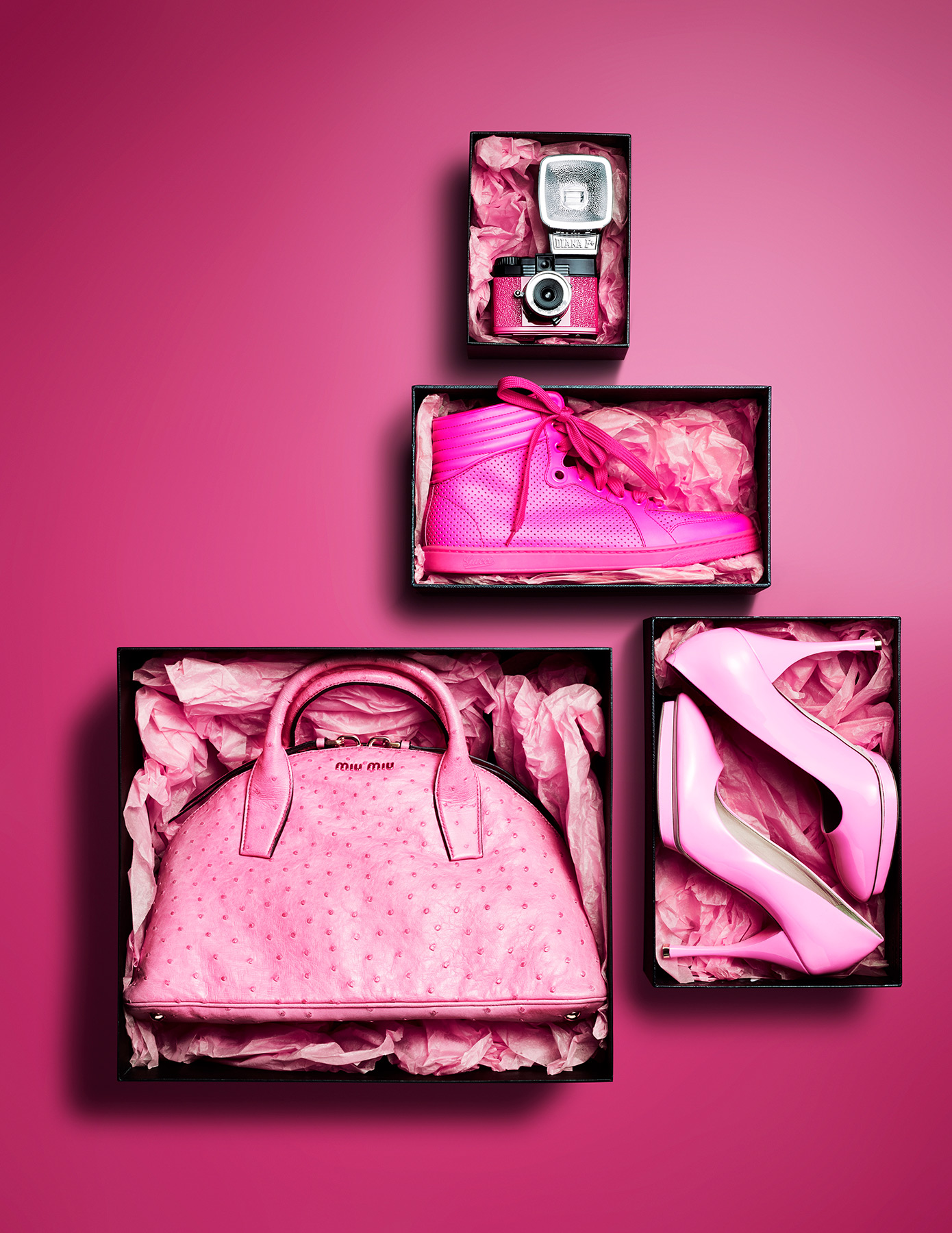 Mode accessoires de couleur rose bonbon, rose tendre, rose vif ou flashy